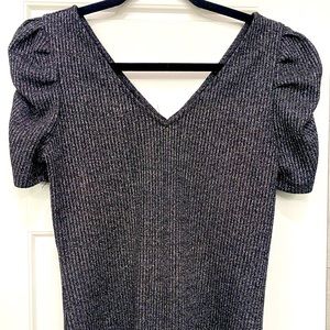 Express puff sleeve top